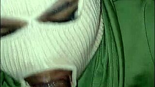 Masked Girl Gives Super Sloppy Deep Throat Blowjob With Spitting And Gagging