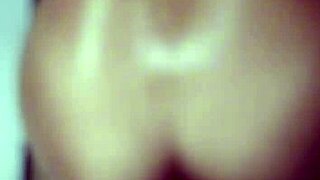 Casal Faz Sexo Apaixonado No Banheiro!