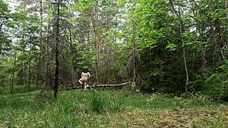 Chubbykaot playing solo in the woods with wild public flashing