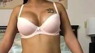 super hot cuban twerks phat ass in bra and panties