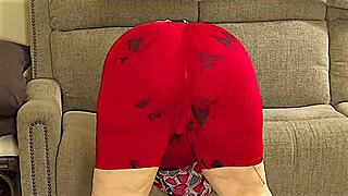 I need you to see me flex and tease with my huge white butt. My big juicy ass and wide open pussy in leggings are just waiting up close!