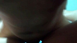 Corno Viado Tomando a Porra do Amigo Que Gozou na Buceta da Sua Esposa