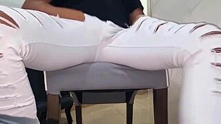 Anale e sega intensi gemiti caldi con cazzo enorme