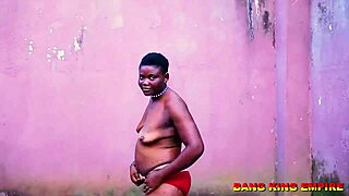 Hardcore Bathroom Fuck With Elastic Pussy!