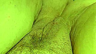 I need you to see me flex and tease with my huge white butt. My big juicy ass and wide open pussy in leggings are just waiting up close!