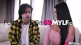 Payton Preslee deals with issues in steamy chubby action