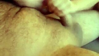 Novinha Gostosa Mamando A Piroca E Piscando A Bucetinha