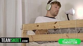 eveline dellai arrives at her shared hostel room and meets michael her new roommate