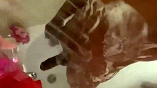 Shower to streets, fuck in sheets