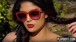 Curvy Latina MILF flaunts her amazing body proudly!