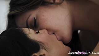 Damn Hot! Lesbian Brunette Teen 18+s Lick Wet Pussy!