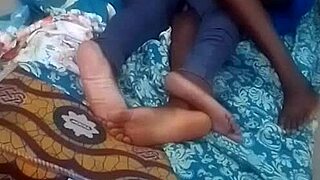 she came to charge her phone and we had sex