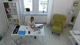 Housewife brunette fucks in missionary and cowgirl with muscular monster cock