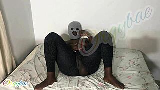 eat my pussy, dick too huge for my pussy