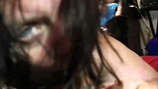 momma sucks cunts clit