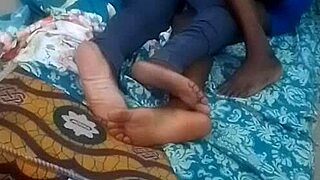 she came to charge her phone and we had sex