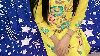 Punjabi aunty strips in my hostel room begging for a hard pounding