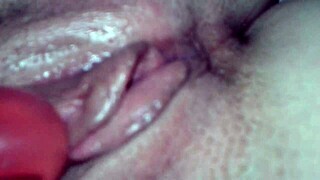 Joice震动棒玩屄激烈高潮