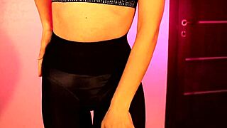 Milf Sucks Cock And Swallows Cum 😋