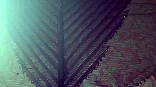 i love elza kom's nylon tights fetish in the bedroom