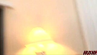 Lindsey And Friends Score With Bachelors In Pussy Play.