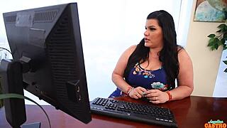 angelina castro fucks maggie green's ass