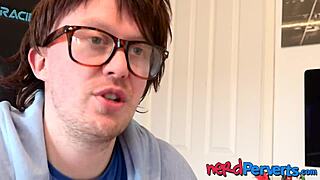 how does nerdy dude trick pornstar to suck his big cock?