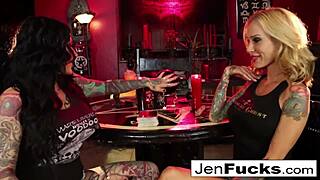 俩闺蜜互相下咒猛干？