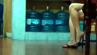 成熟的中国女人裸体，很骚