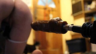 Hey, check out this mature fuck machine in action