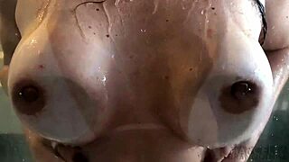 antes do cliente chegar para me foder dei aquela gozada gostosa com meu brinquedinho