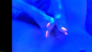 Enjoying the blacklight fetish with toes and footjob 😘
