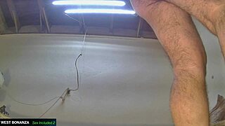 Quick suck and fuck, filling her pussy with cum