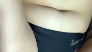 joven 18 anitos se folla y monta al mejor amigo de su novio porque tiene auto que rico grita de placer