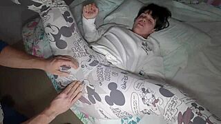 i spend time with my hot stepmom in a close-up homemade session