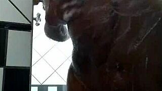 Morena Gostosa No Banho