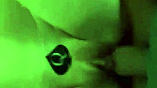 Mi novia llega toda cogida y me deja follarla la siento abierta