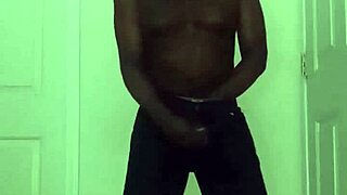 In this restricted solo session, she masturbates to an orgasmic cum ending