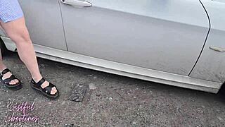 Hairy mature milf repaid my kindness by swallowing my cum