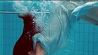 piyavka chehova's tits underwater?