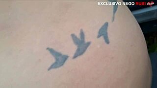 fui arrombada por um preto do pau grande e grosso e meu marido passou na frente do carro e não percebeu - sonho de corno