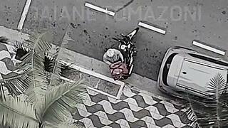 Neighbor invites me downstairs for ifood