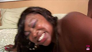 Lovely Black Girl Turns Photoshoot Into Passionate Sex Session with Blowjobs