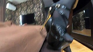 Want a valentine's gift with blowjob and cum?