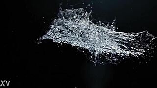 LEIDY DE LEON Learns from AMARIS in VIPISSY Session