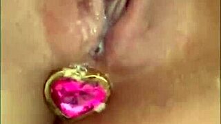 I'm enjoying a hot morning masturbating with my plug in the ass.