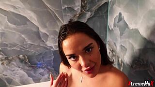 Passionate Bimbo Rough Sex In Pool