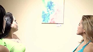 me and friends worship feet in fetish party 😍