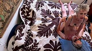 Our Hawaiian quilt is usually in the closet, we thought let's try something new