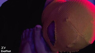 i drip hot wax on your tied feet